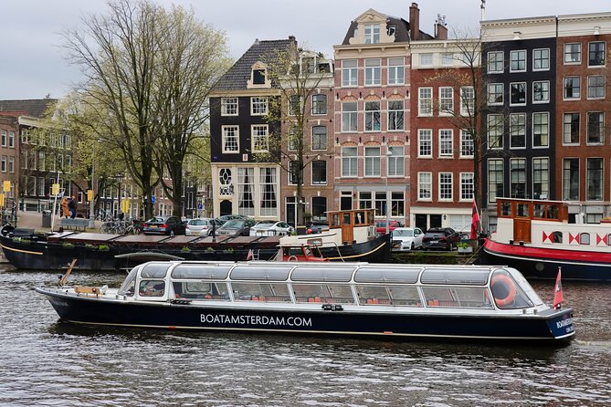 Amsterdam Live Guided Sightseeing Canal Cruise - Who should book this cruise, and who might want something else