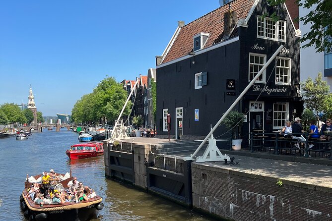 Amsterdam Luxury Boutique Boat tour with Unlimited Beer and Wine - The open bar: unlimited beer and wine, plus what to watch for