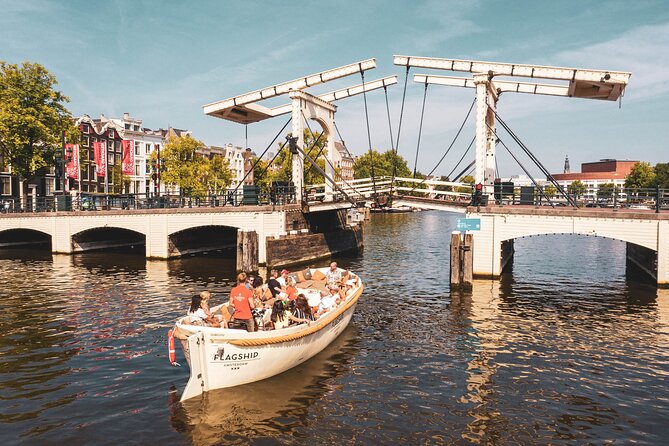 Amsterdam Luxury Canal Cruise + Unlimited Drinks & Bites option - FAQ