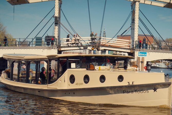 Amsterdam: Luxury Canal Cruise with Historic VR Experience - Floating Past and Present From Leidseplein