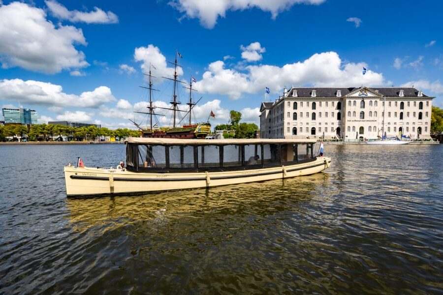 Amsterdam: Luxury Private Boat Tour - Starting at Singelgracht keeps the first hour calm