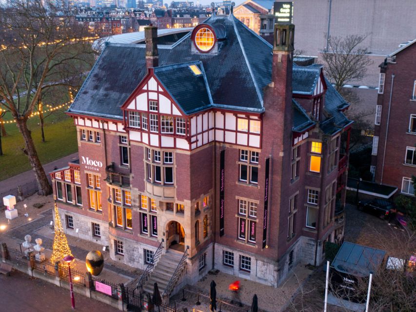 Amsterdam: Moco Museum & Nightclubs Admission Combo w/ Taxi - Taxi and timing tips so your night stays on track