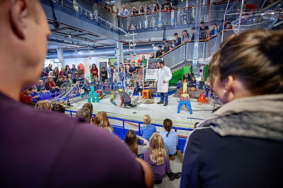 Amsterdam: NEMO Science Museum Ticket - What you do inside: the interactive exhibits that keep you moving