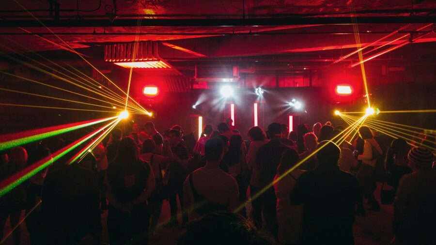 Amsterdam: Nightlife Scene 1, 2, or 3-7 Day Ticket - Value check: unlimited club entries plus welcome drinks and casino perks