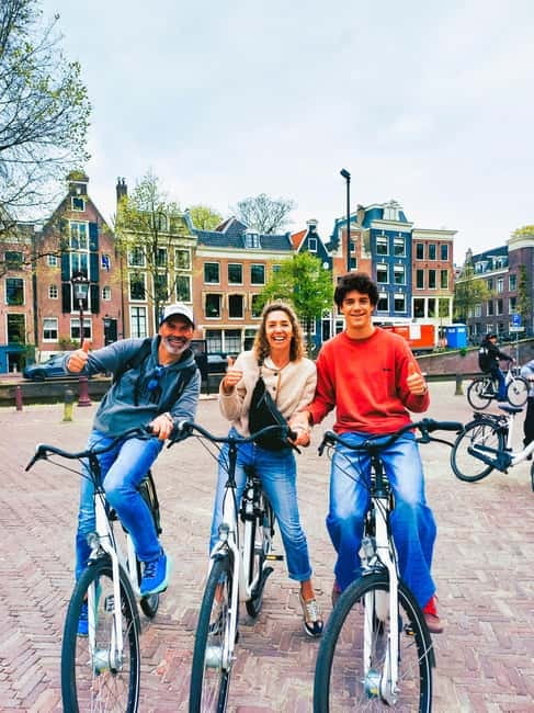 Amsterdam: Off the Beaten Path Bike Tour in French - Should You Book It, or Skip and Do It Yourself?