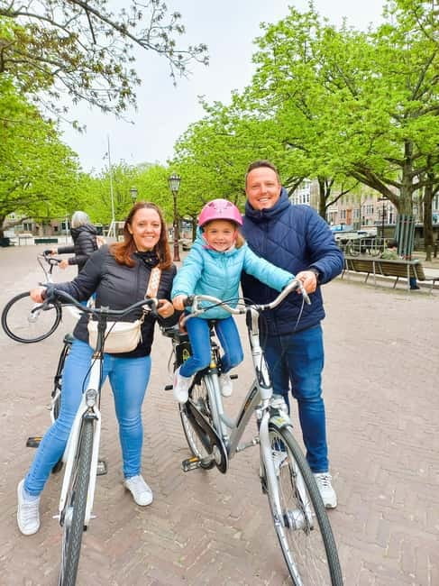 Amsterdam: Off the Beaten Path Bike Tour in French - Amsterdam Like a Local, Starting in the Jordaan