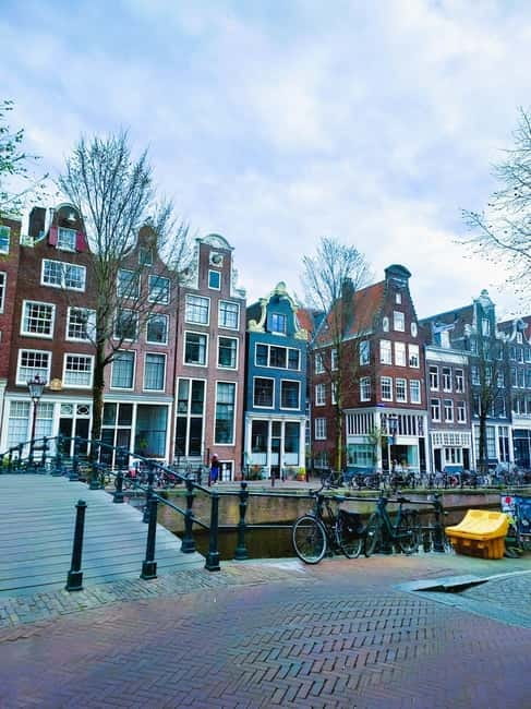 Amsterdam: Off the Beaten Path Bike Tour in French - Who Should Book This French Bike Tour in Amsterdam
