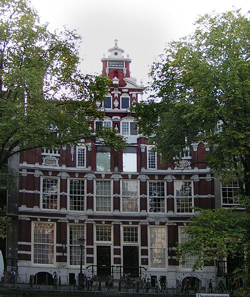 Amsterdam Old City Private Walking Tour - Jordaan atmosphere: old pawn shops and handsome merchant homes