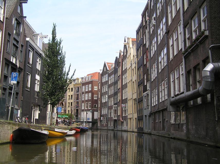 Amsterdam Old City Private Walking Tour - Begijnhof: women’s homes and a calmer Amsterdam pause