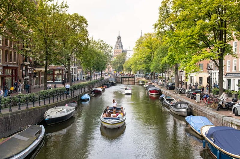 Amsterdam: Open Boat Canal Cruise (with Free Spritz Option) - A 1-hour open-boat cruise that feels light and local