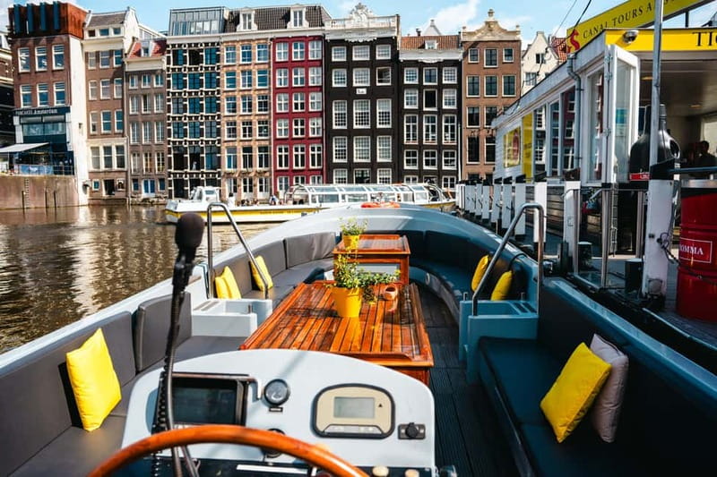 Amsterdam: Open Boat Canal Cruise (with Free Spritz Option) - Comfort, weather, and photo reality on an open boat