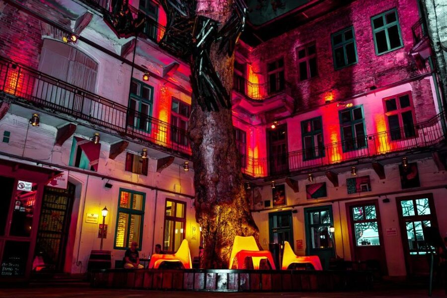 Amsterdam: Original Pub Crawl Party with VIP Entrance - The Waterhole Start: Where the Night Gets Social