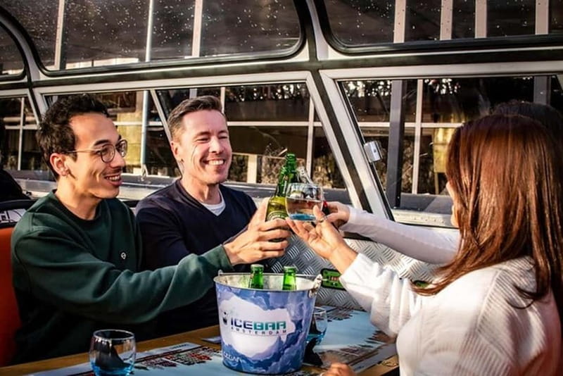 Amsterdam: Pizza Cruise with New York Pizza & Drinks - Meeting up: Lovers Café or Amsterdam Centraal