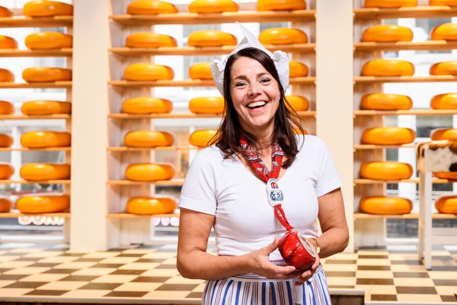 Amsterdam: Premium Henri Willig Cheese Tasting Experience - The cheese lineup: how the tasting actually works