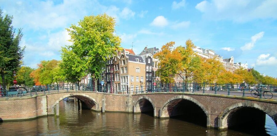 Amsterdam: Private Anne Frank and Jewish Quarter Tour - The $25 price point, and why 2 hours can be worth it