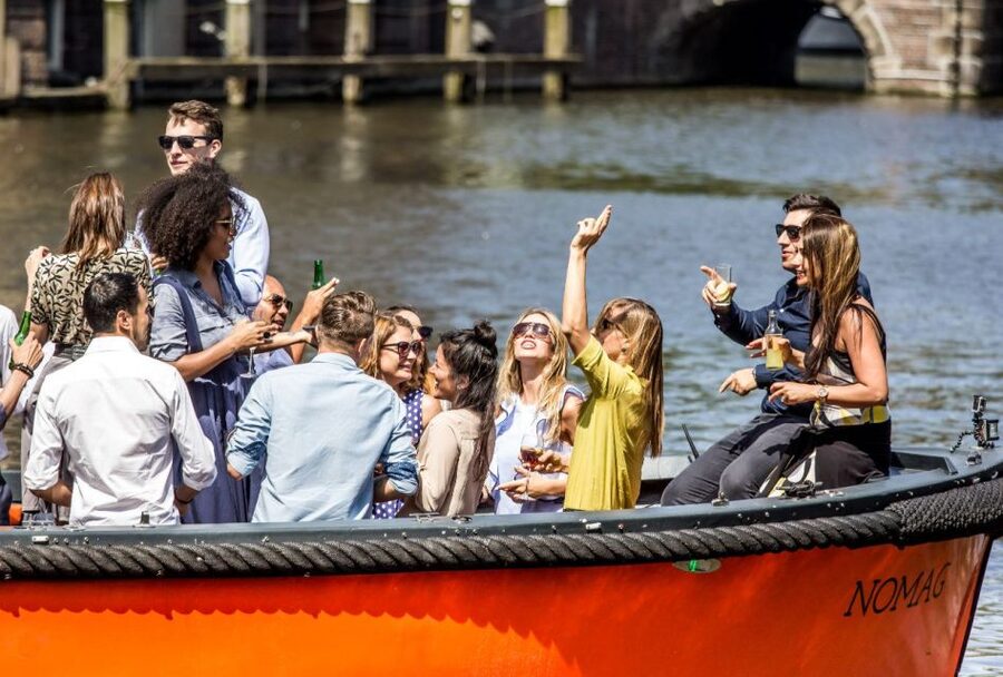 Amsterdam: Private BBQ Cruise with Personal Chef & Drinks - A practical checklist to make your cruise smoother