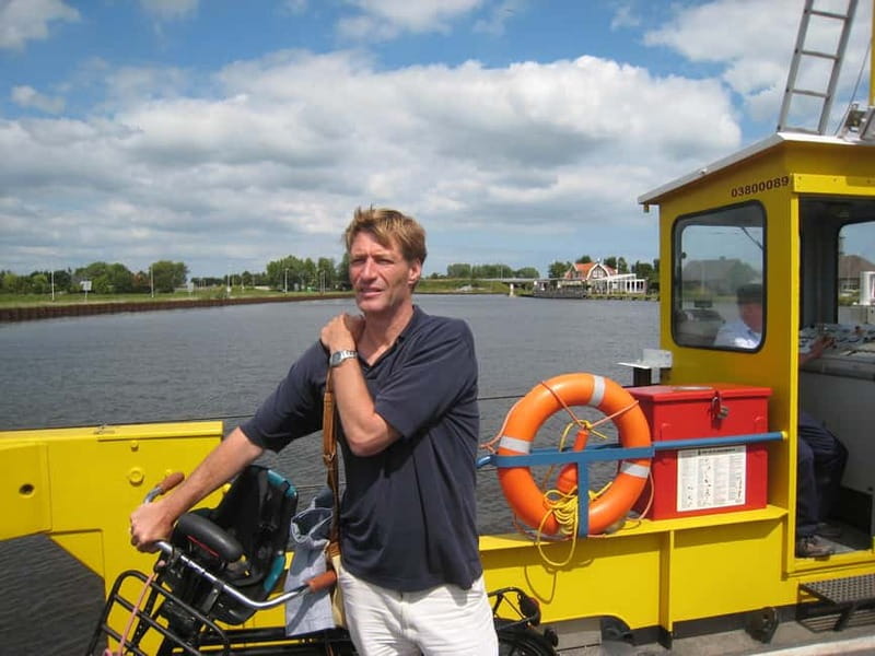 Amsterdam: Private Bike Tour - Private bike tour style, pickup right where you are