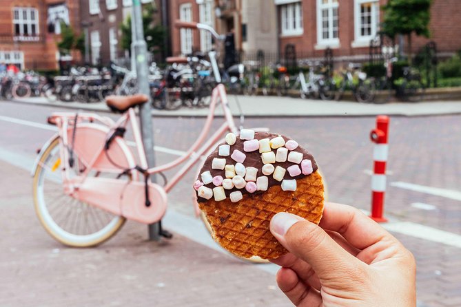 Amsterdam PRIVATE Bike Tour With Locals: Bike & Local Snack Included - Quick takeaways