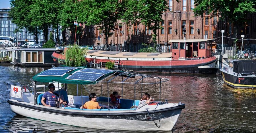 Amsterdam: Private Canal Tour - The Monet spot: art history you can actually see
