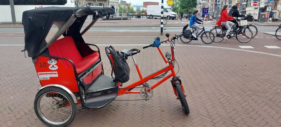 Amsterdam: Private City Highlights Tour by Rickshaw - De Negen Straatjes, Anne Frank House Quick Look, and the Jordaan Finish