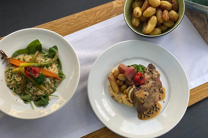 Amsterdam Private Dinner Cruise incl Drinks & 2-course Dinner 2hr - Drinks, champagne add-on, and the vibe for an easy evening