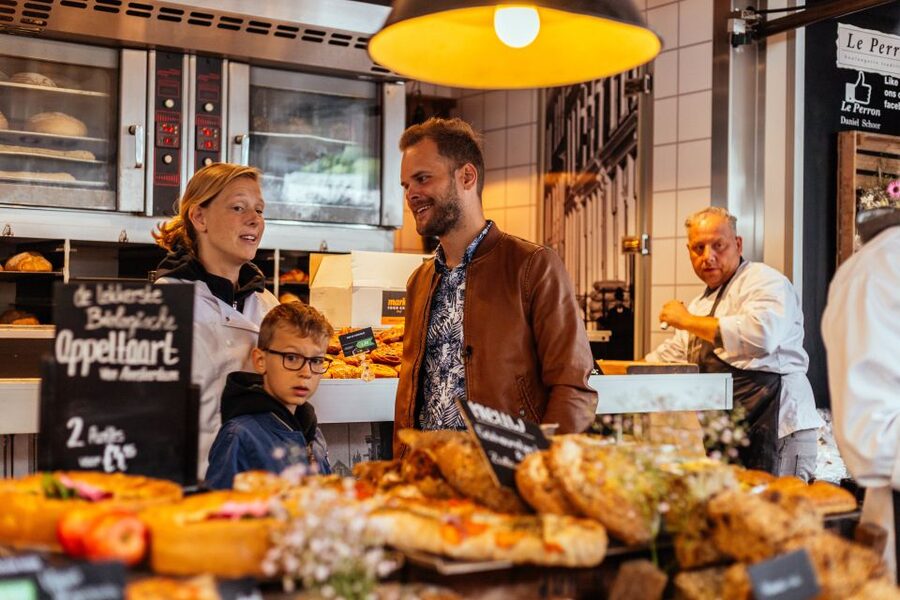 Amsterdam: Private Food Tour with a Local - From Museumplein to Otemba Gyoza Bar, the walk starts fast