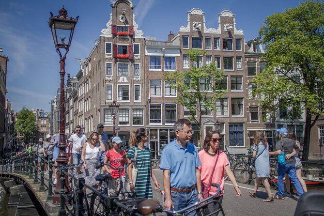 Amsterdam Private Historical Walking Tour - Royal Palace and New Church: power and faith, seen from street level