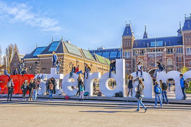 Amsterdam Private Local Transfer - Driver communication: the difference between a transfer and a headache