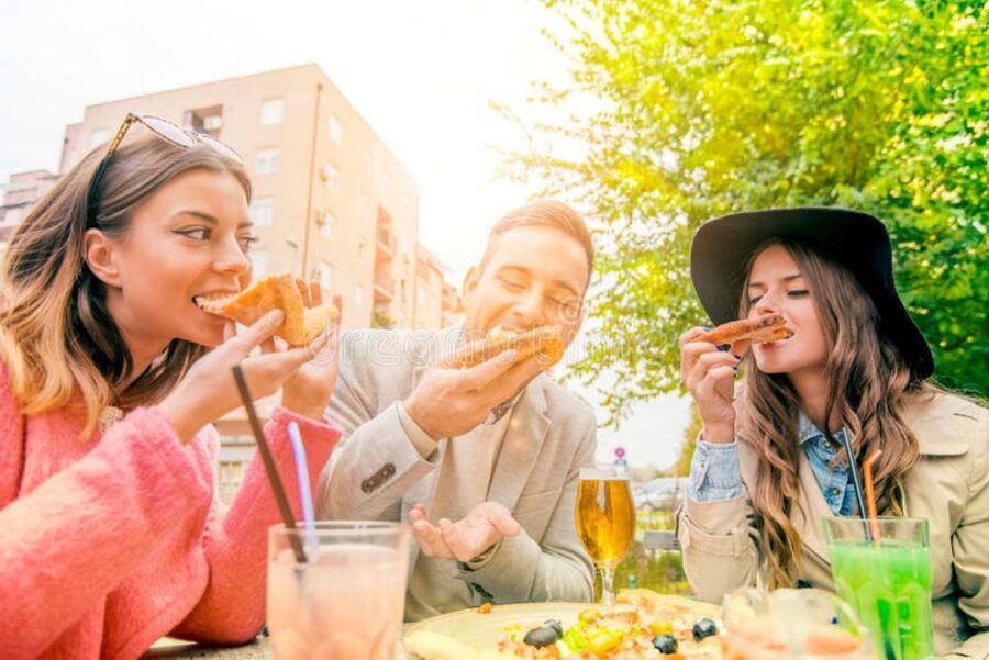 Amsterdam: Private Luxury Cruise with Pizza and Drinks - Pizza and Unlimited Drinks: The Real Reason Most People Book