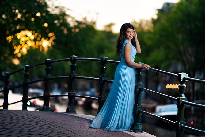 Amsterdam Private Photo Session Tour - The meeting point and timing that shape your photos