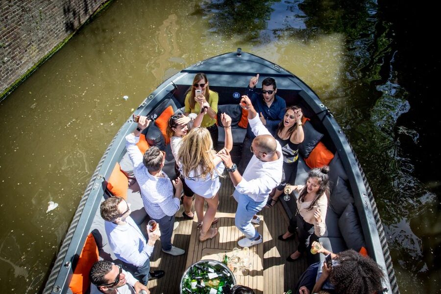 Amsterdam: Private Prosecco Canal Cruise Tour - Prosecco on Board, Plus That Silent Lifeboat Feeling