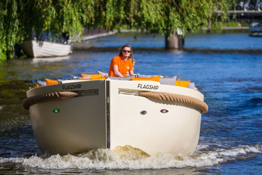 Amsterdam: Private Prosecco Canal Cruise Tour - Music Rules on the Canals: Adjust Your Party Expectations