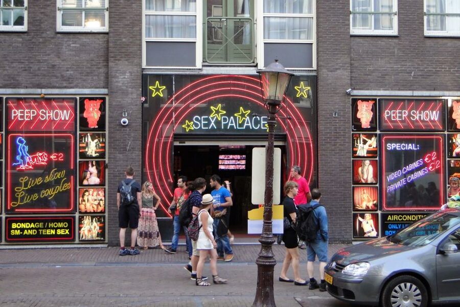 Amsterdam: Private Red Light District and Food Tour - Guide Quality: Andrea, Catherine, Jay, Aarre, Katherine, Agapios, and Peter