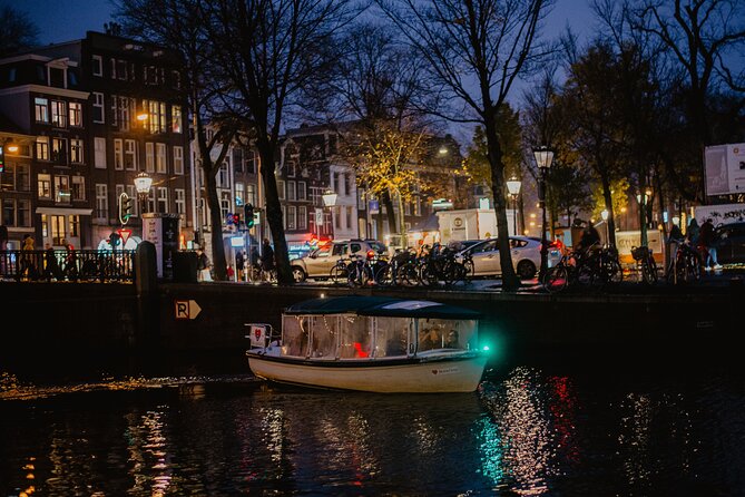 Amsterdam: Private Romantic Evening Canal Cruise + Bubbles/Snacks - What the Captain Does: Storytelling as Part of the Sights