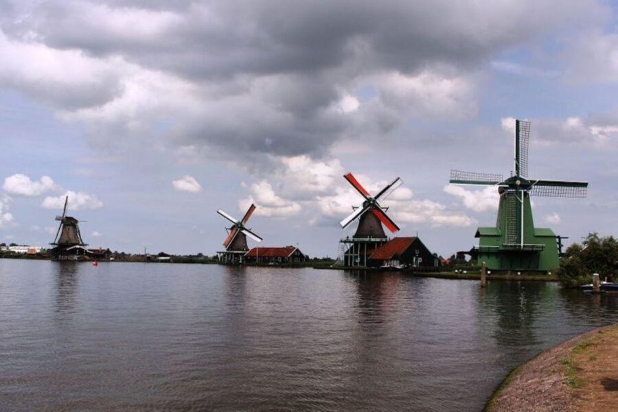 Amsterdam: Private tour Tulips, Keukenhof, Windmill & Cheese - Price and value: is $506 per person worth it?