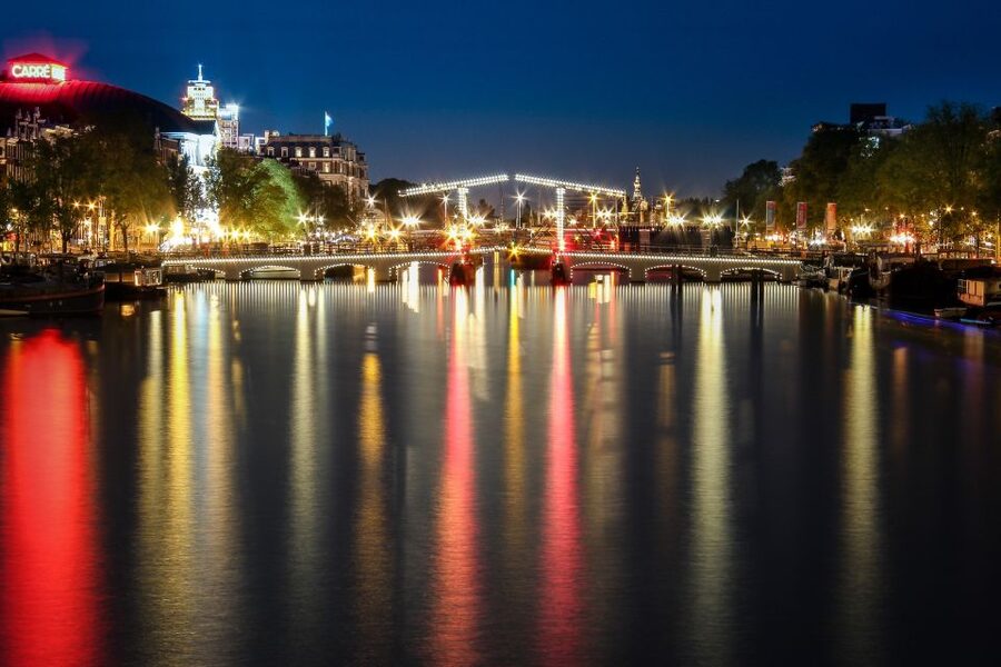 Amsterdam: Private Walking Tour with a Local - How the route adapts to your interests (no fixed path)