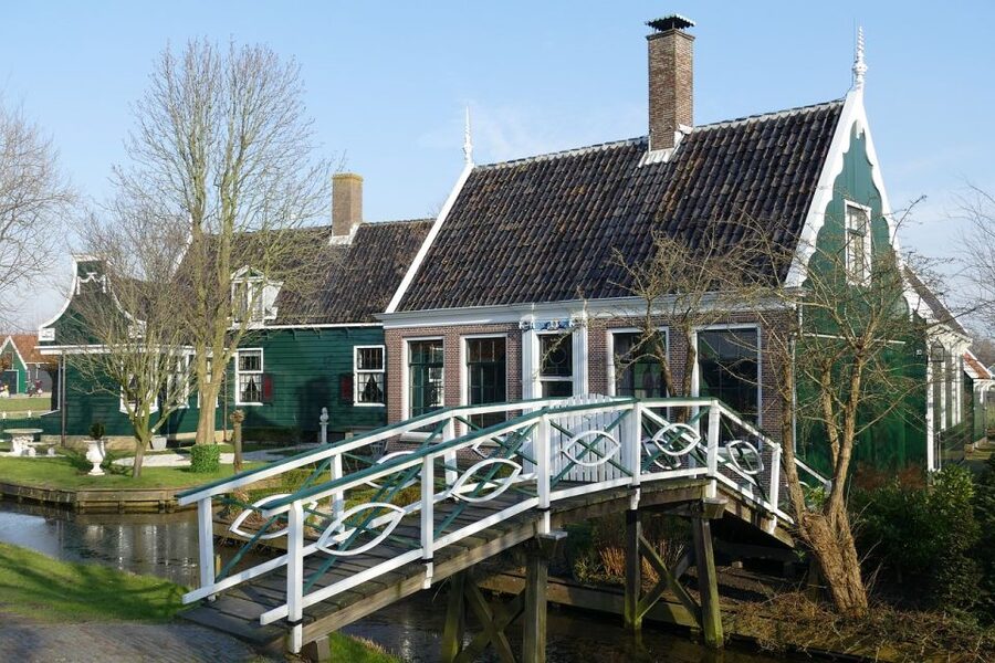 Amsterdam: Private Zaanse Schans Windmills and Volendam Trip - Volendam harbor time: a real fishing village feel, plus waffles and lunch options