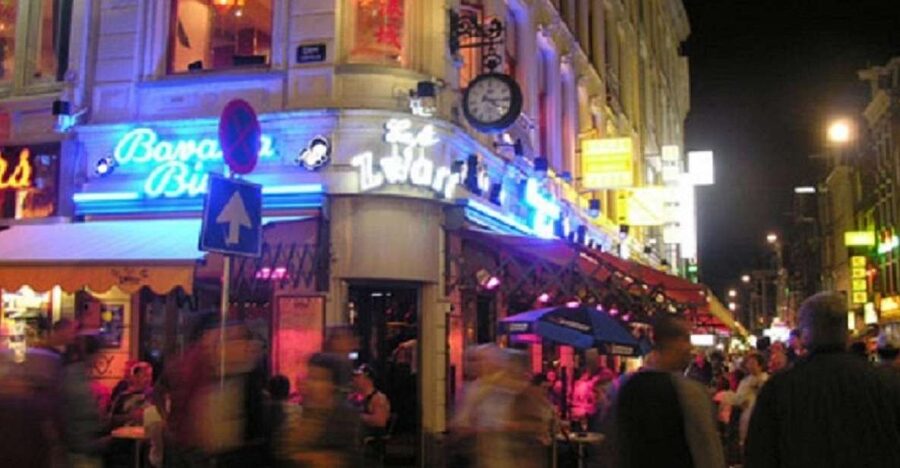 Amsterdam: Red Light District and Local Pub Tour - Why This 2-Hour Walk Works So Well