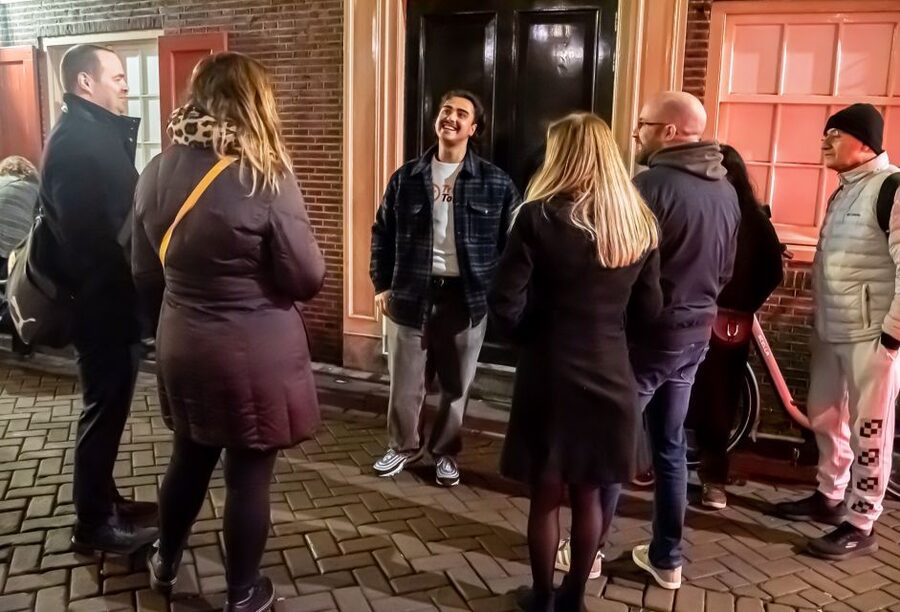 Amsterdam: Red Light District Exclusive Night Tour - Red Light District after dark, what feels different at night