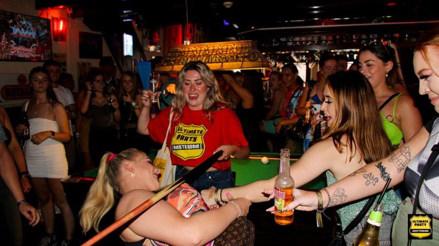 Amsterdam: Red Light District Pub Crawl with Unlimited Shots - The 30-Minute Unlimited Shots, and How to Use Them Smartly