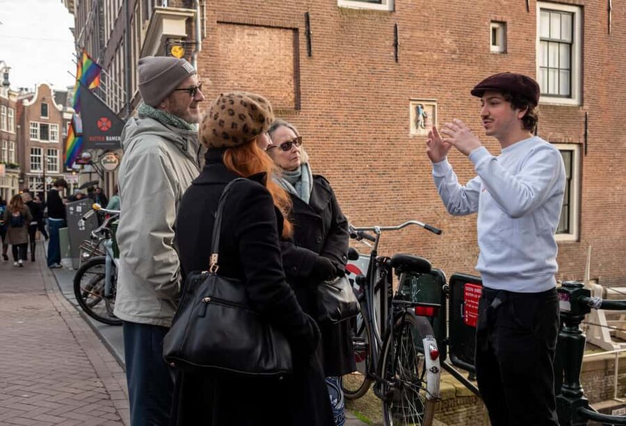 Amsterdam: Red Light District Tour in English or German - Guide quality is the difference-maker, and it shows in pacing