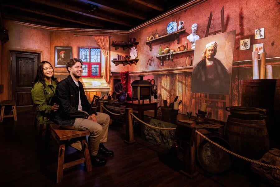 Amsterdam: Rembrandts Immersive Experience Admission Ticket - Languages and Comfort: Choose Your Language at Entry
