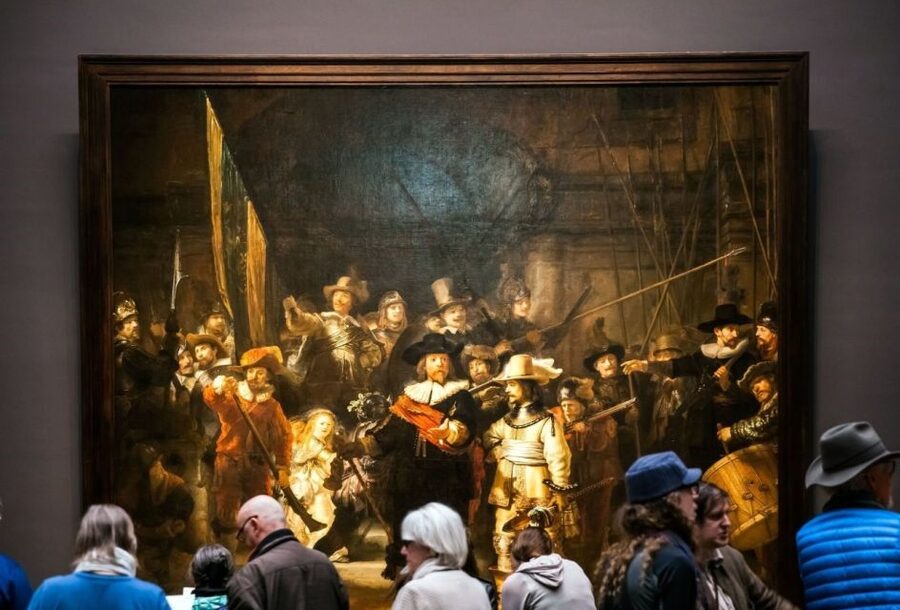 Amsterdam: Rijksmuseum Guided Tour incl Entrance Ticket - Entering the Highlights: From Still-Life Illusion to Main Portrait Galleries