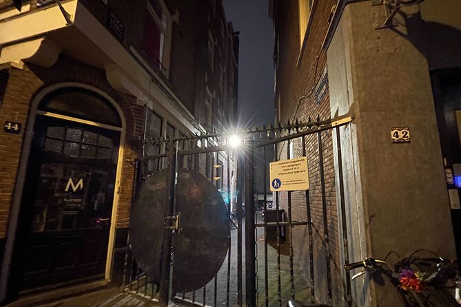 Amsterdam’s Ghostly Experiences Group Tour - Zuiderkerkstoren: Graveyard Stories That Feel Too Close To Home