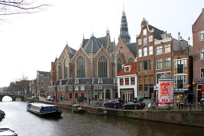 Amsterdam's Red Light District: A Self-Guided Audio Tour - Why a self-guided Red Light District walk makes sense