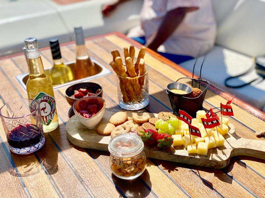 Amsterdam Small Group Canal Cruise inc Snacks/Drinks Winter - Key things to know before you board