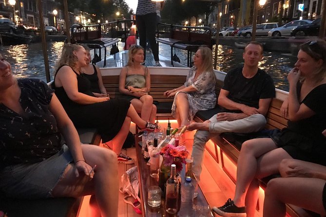 Amsterdam Small-Group Canal Cruise With Dutch Snacks and Drink - Getting oriented at Keizersgracht, then settling in for a smooth 2 hours