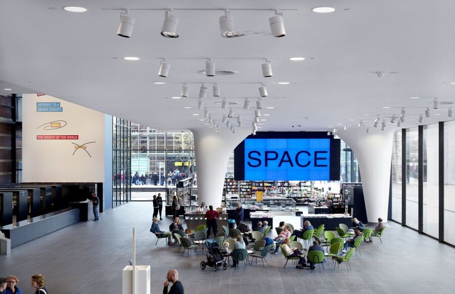 Amsterdam: Stedelijk Museum and 1-Hour Canal Cruise - The 1-hour UNESCO Canal Belt cruise, with GPS audio that keeps you oriented