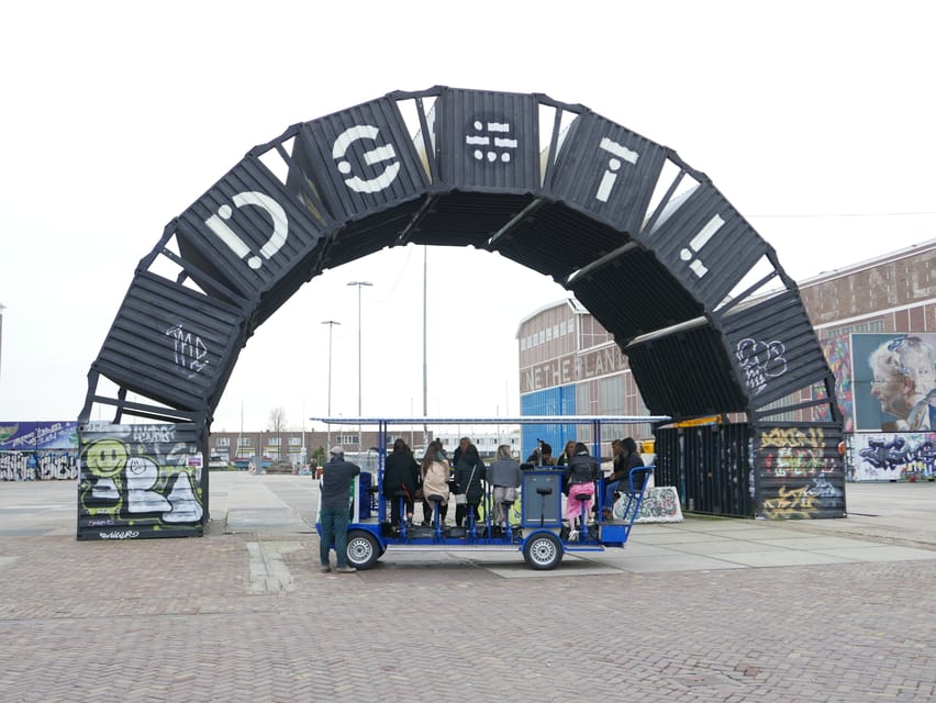 Amsterdam: The Original BUBBLES & BIKE Private Prosecco Tour - Your Guide Sets the Tone: From Mu to Lucas