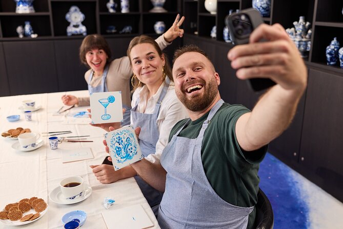 Amsterdam Traditional Dutch Blue Tile Painting Workshop - The painting session, how the class stays beginner-friendly
